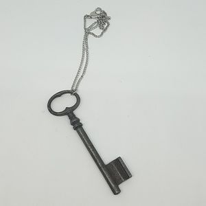 GASOLINE GLAMOUR Jewelry - Large heavy antique key necklace silver chain new GASOLINE GLAMOUR Jewelry - Large heavy antique key necklace silver chain new